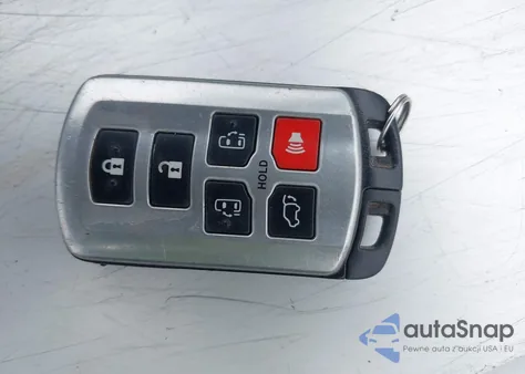 2015 Toyota Sienna Xle/Limited из США, поврежденный, VIN 5TDYK3DC7FS660142